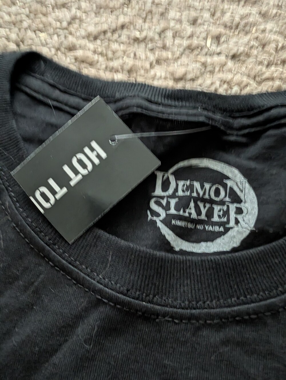 Demon Slayer Shinobu Kocho Graphic Tee Black Medium NWT Hot Topic - Picture 7 of 9